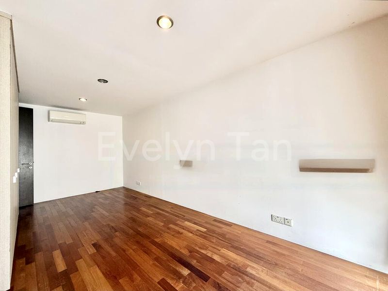 2 Bed Apartment (Condo) for Rent in  Carlisle Road - Image 6